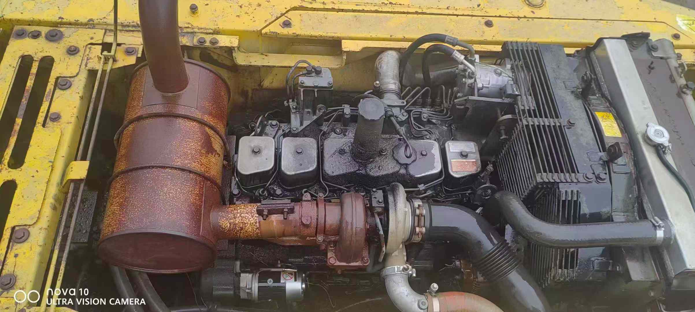 Used Komatsu PC200-7 Excavator 2016 Model / 8