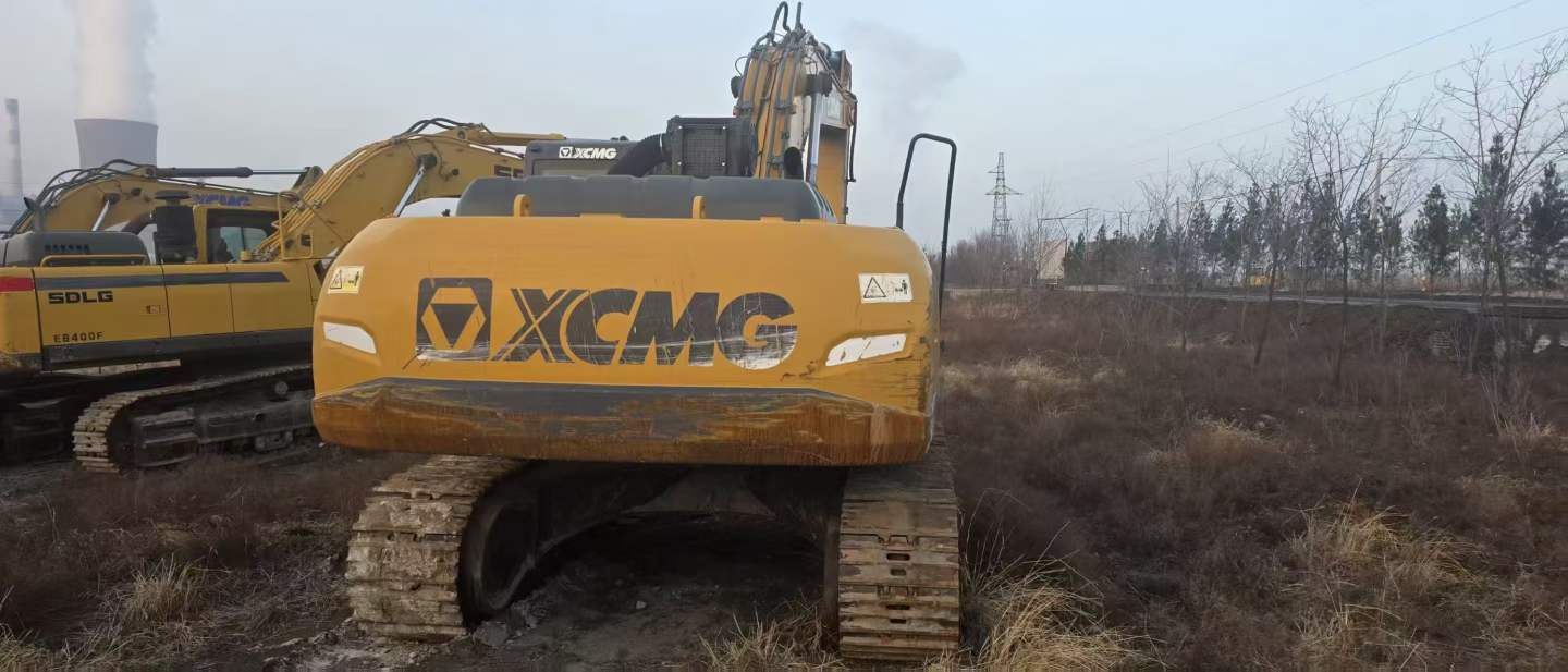 Used XCMG XE310DA Excavator 2022 Model / 4