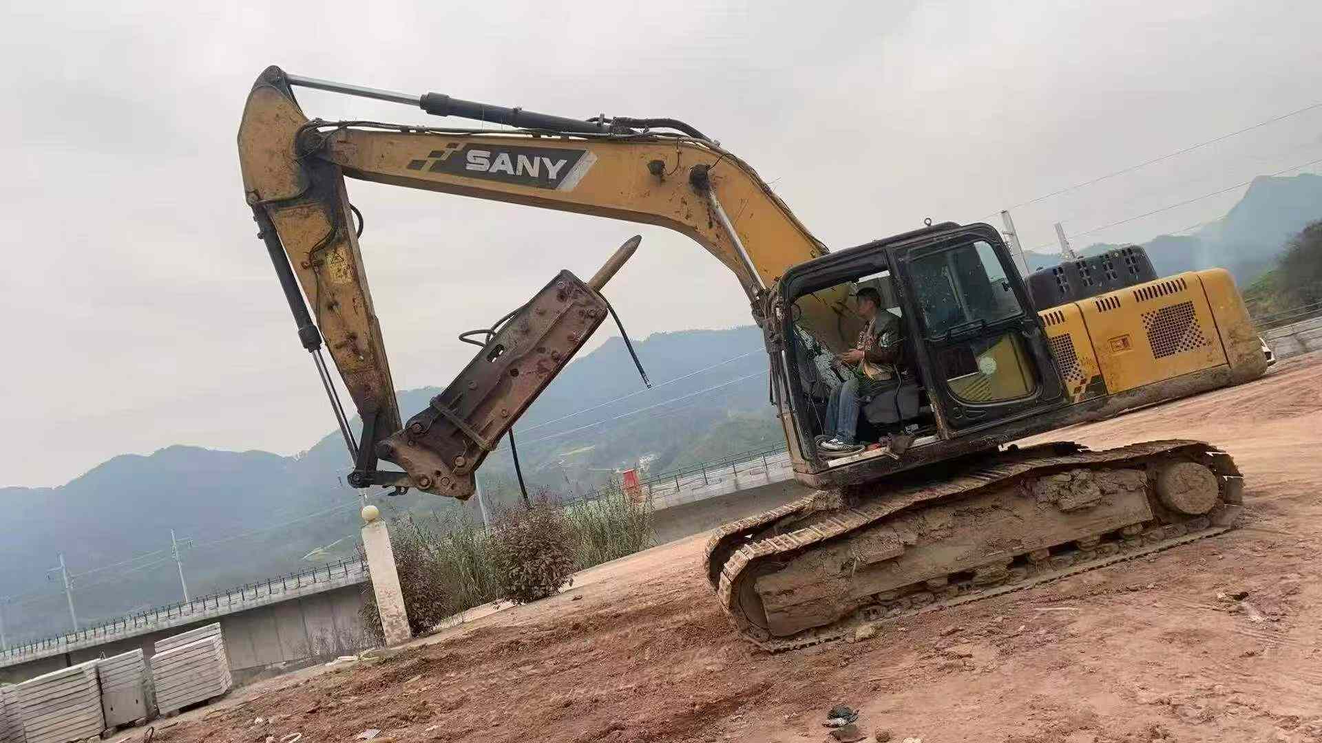 Used Sany SY205C Excavator 2019 Model / 5