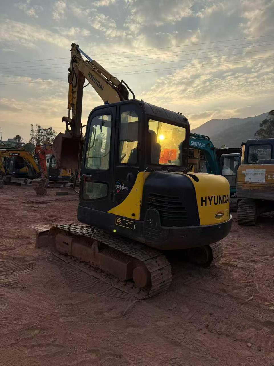 Used Hyundai HX60 Excavator 2013 Model / 7
