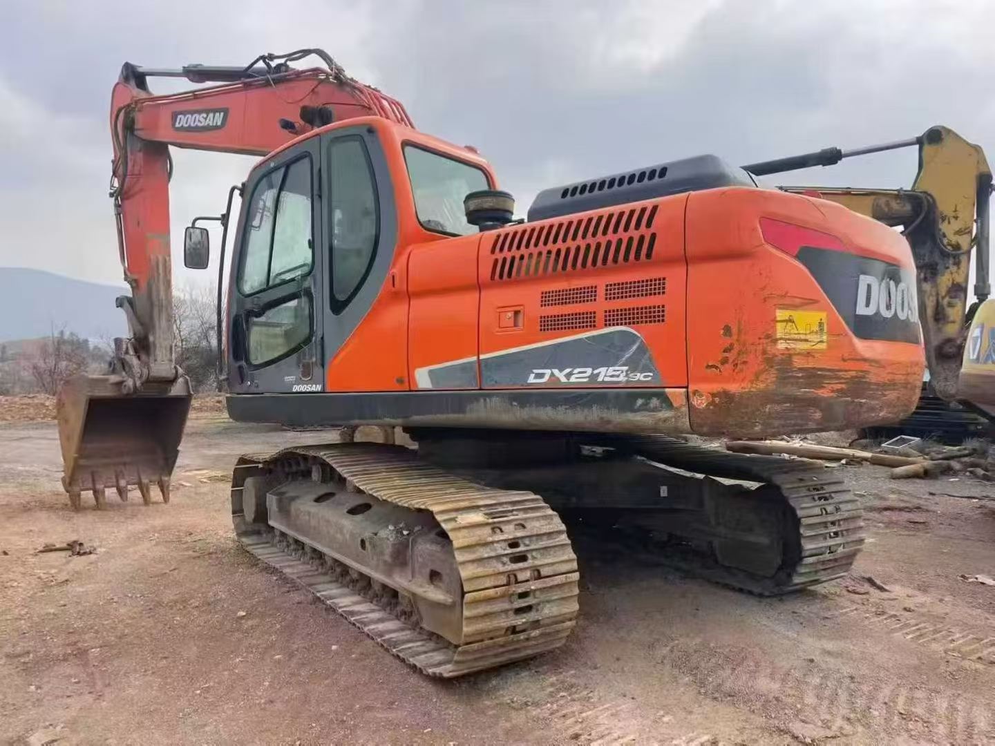 Used Doosan DH215-9 Excavator 2019 Model / 4