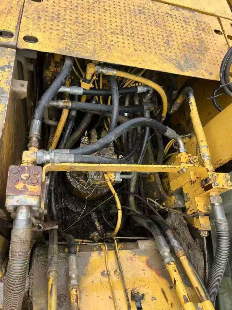 Used Caterpillar 320A Excavator 2016 Model / 6