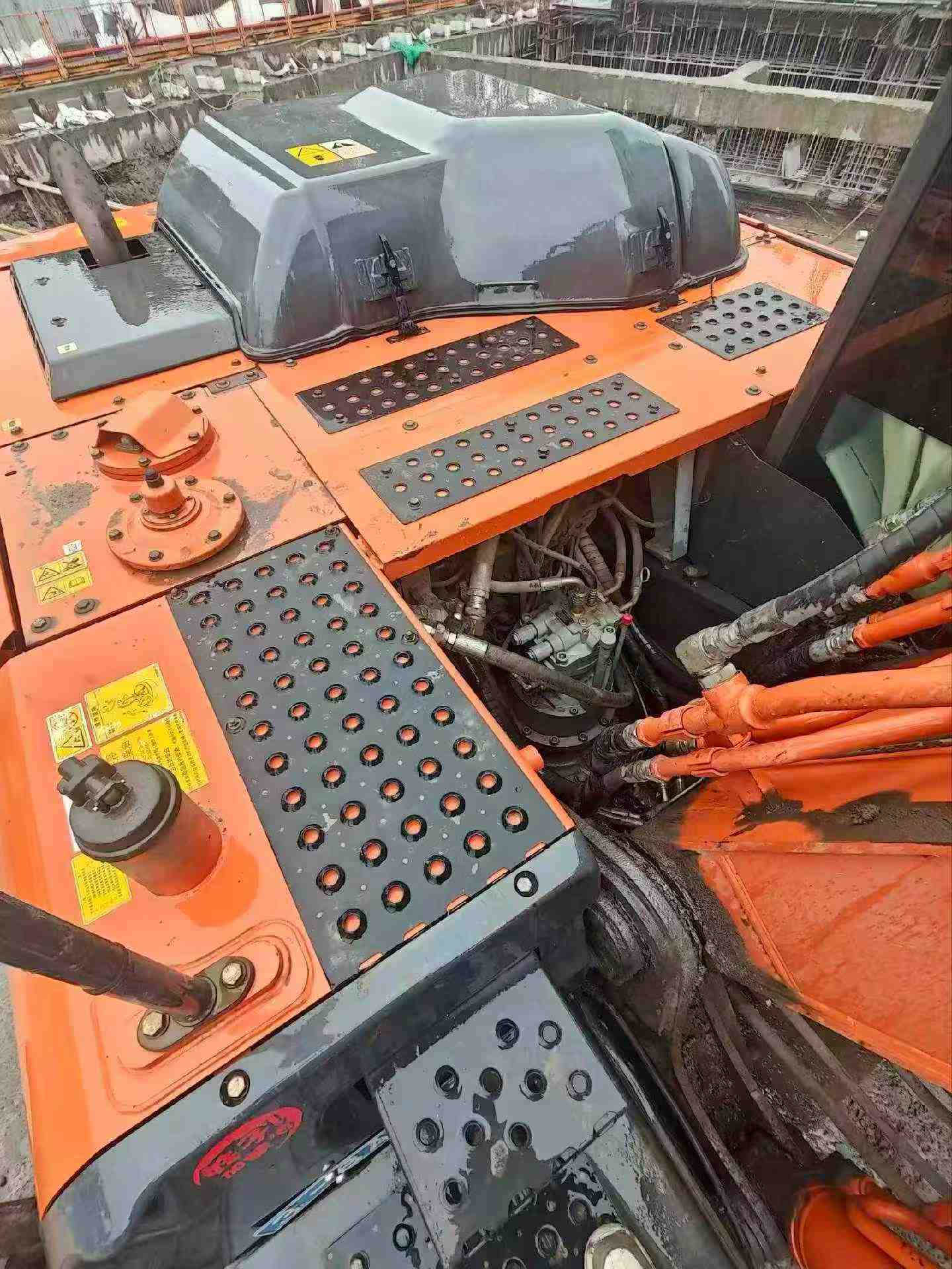 Used Hitachi EX200-5 Excavator 2021 Model / 2