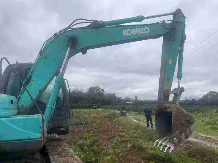 Buy Kobelco SK10SR Used Excavator / 1
