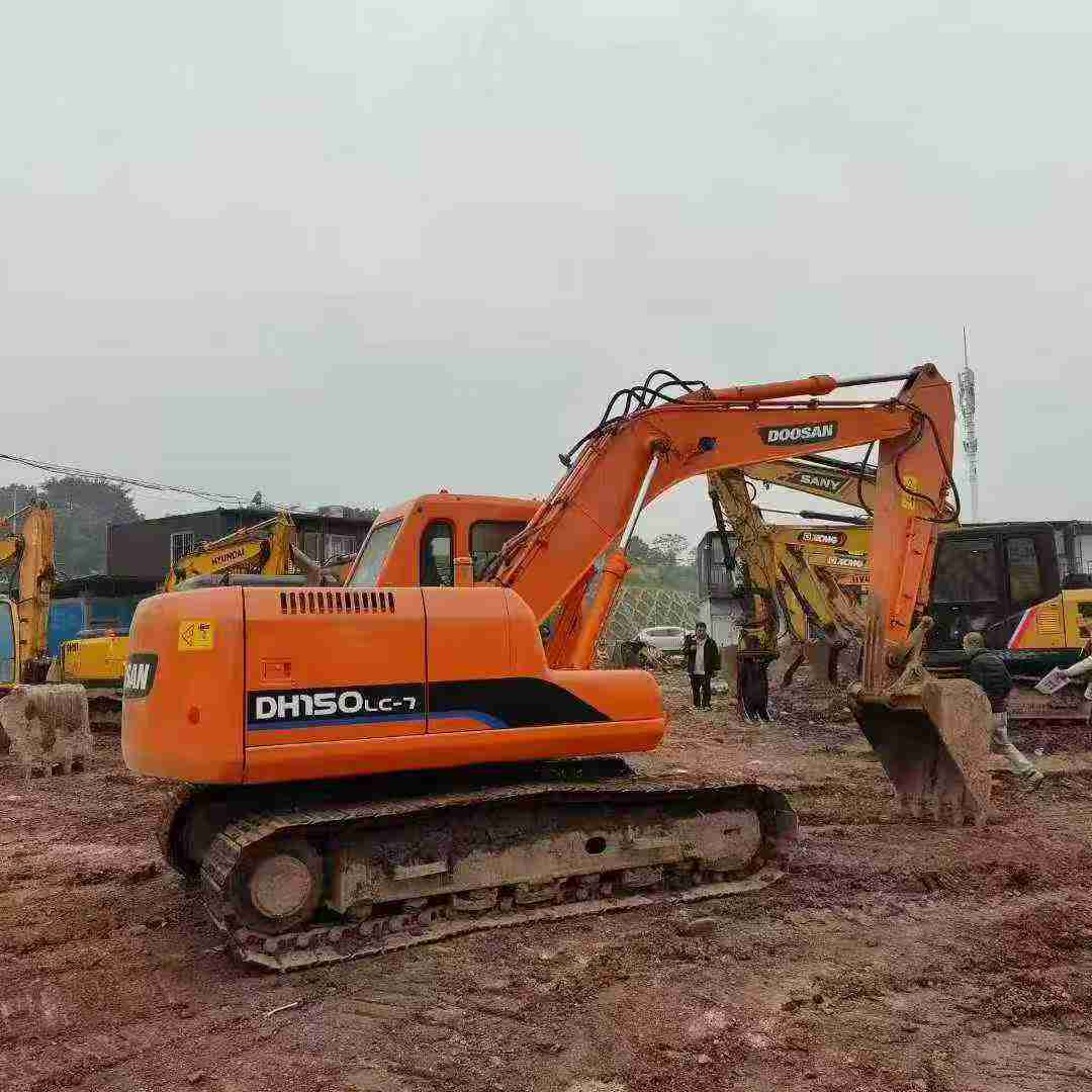 Used Doosan DH150 Excavator 2012 Model / 2