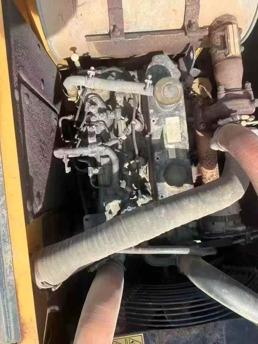 Used Hyundai R110VS Excavator 2018 Model / 4