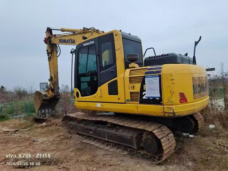 Buy Komatsu PC130 Used Excavator / 1