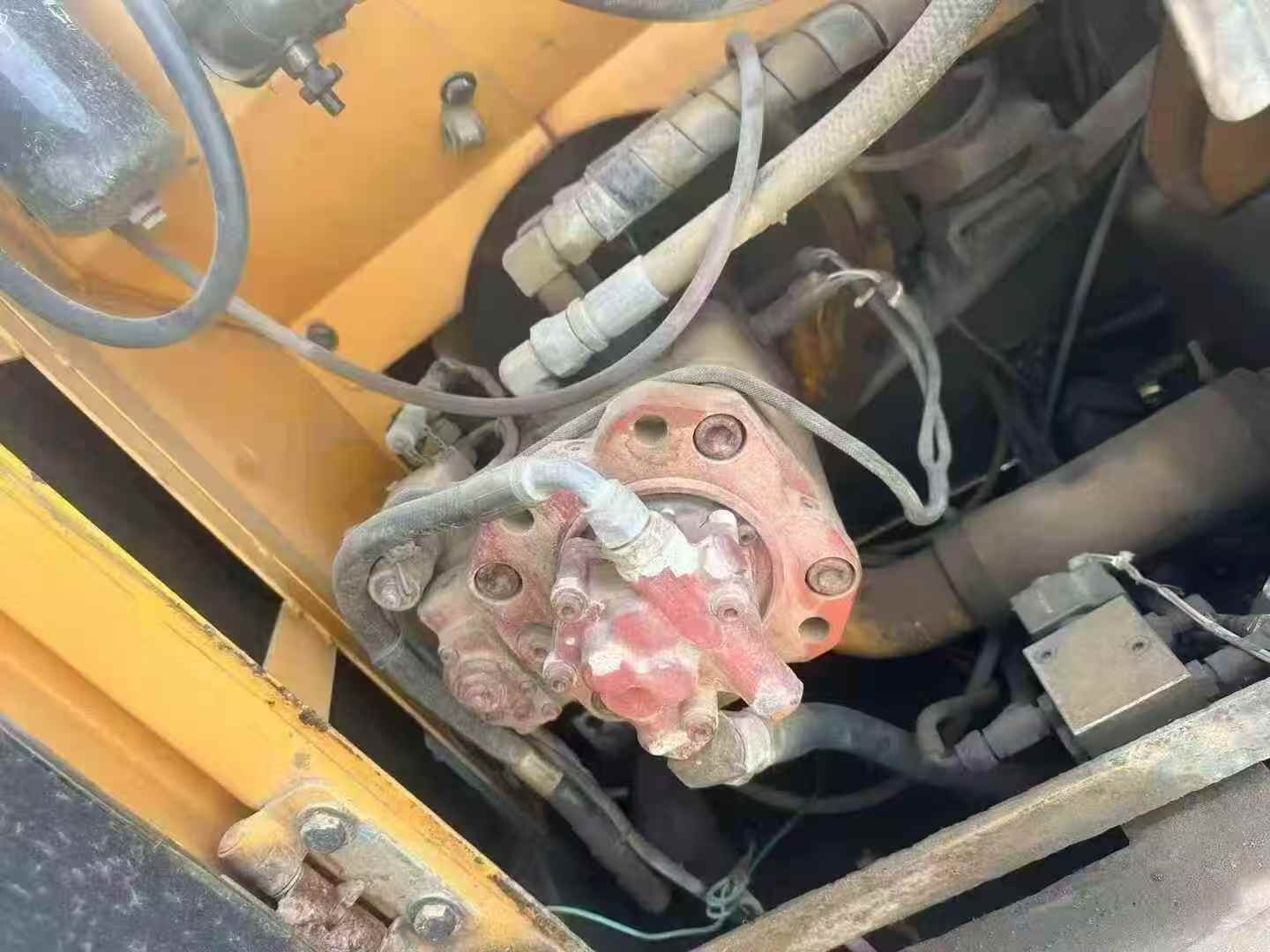 Used Hyundai R110VS Excavator 2018 Model / 2