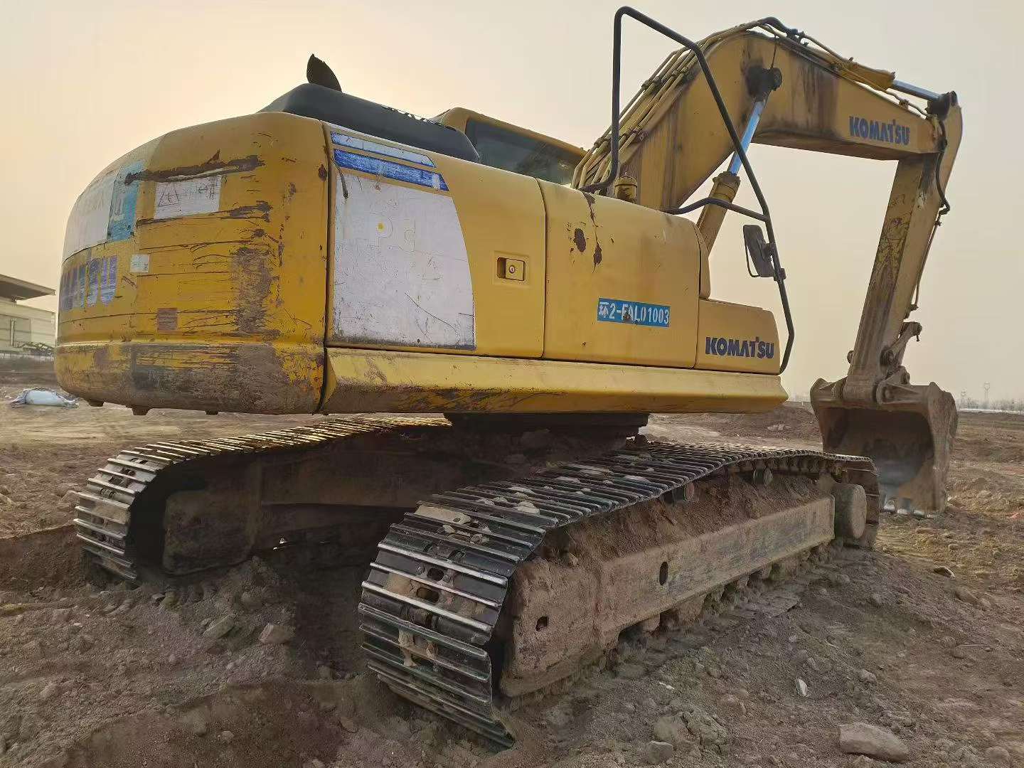 Used Komatsu PC210 Excavator 2011 Model / 2