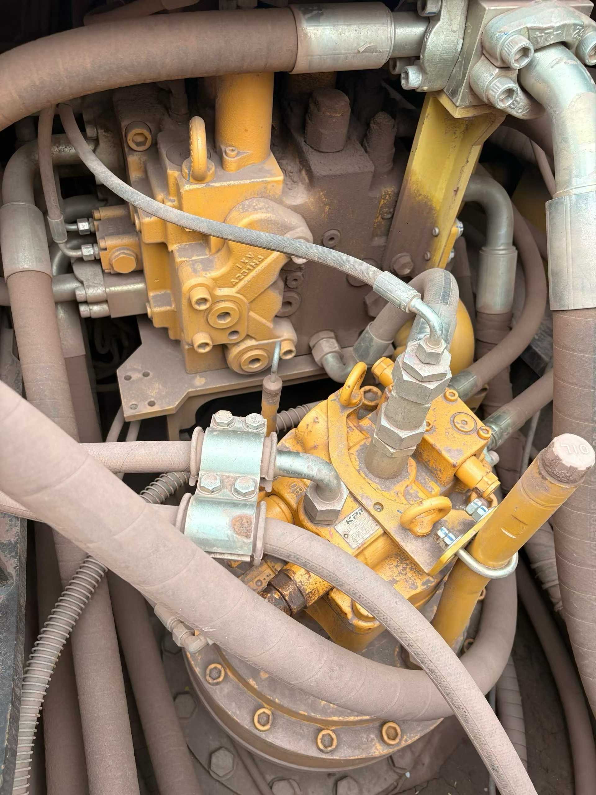 Used Sany SY375H Excavator 2019 Model / 8