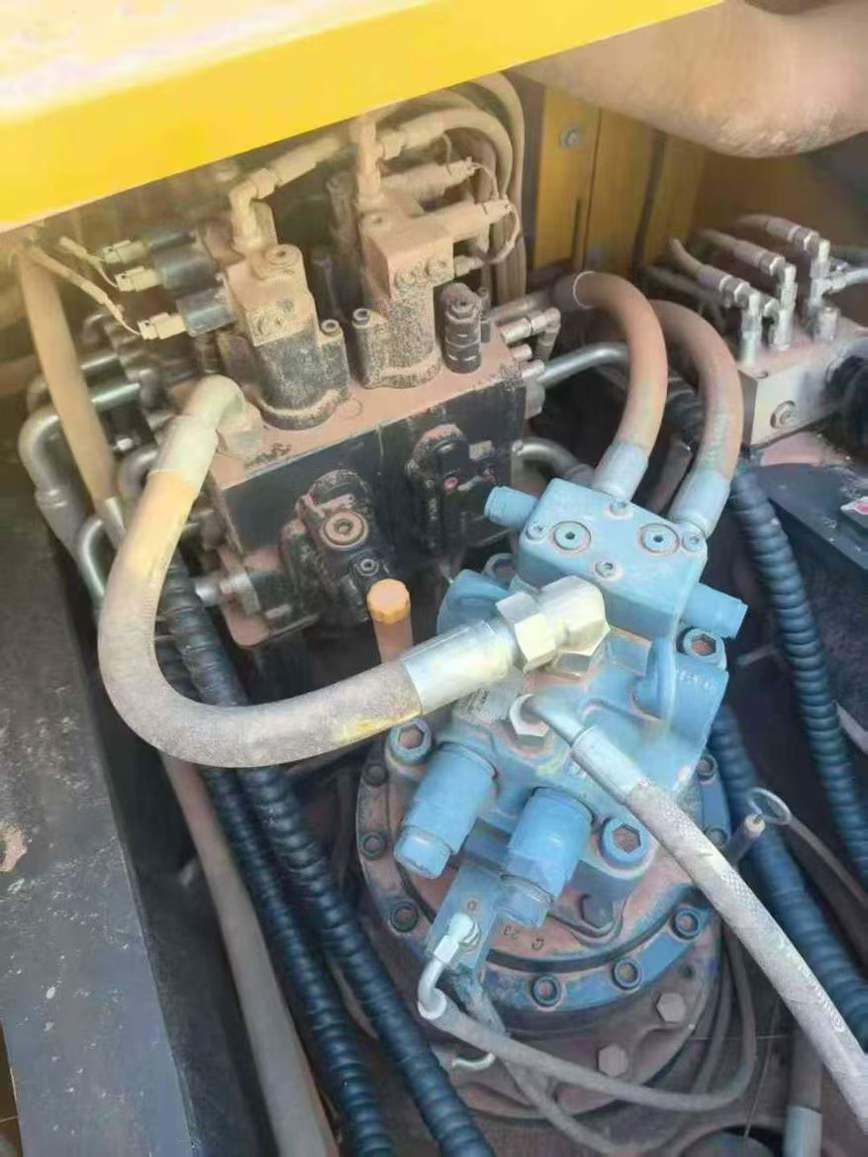 Used XCMG XE200 Excavator 2025 Model / 4