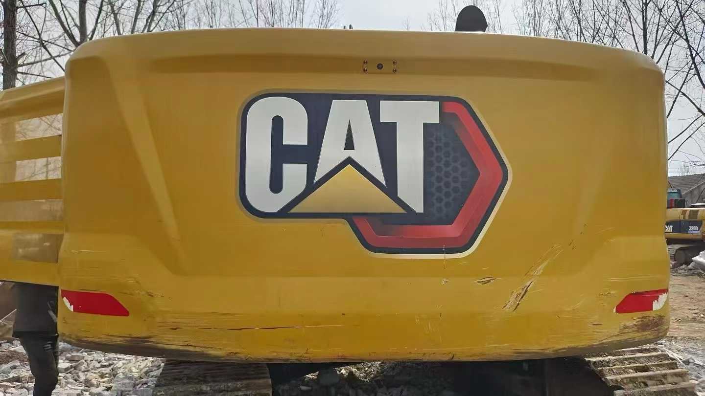 Used Caterpillar 330B Excavator 2020 Model / 3