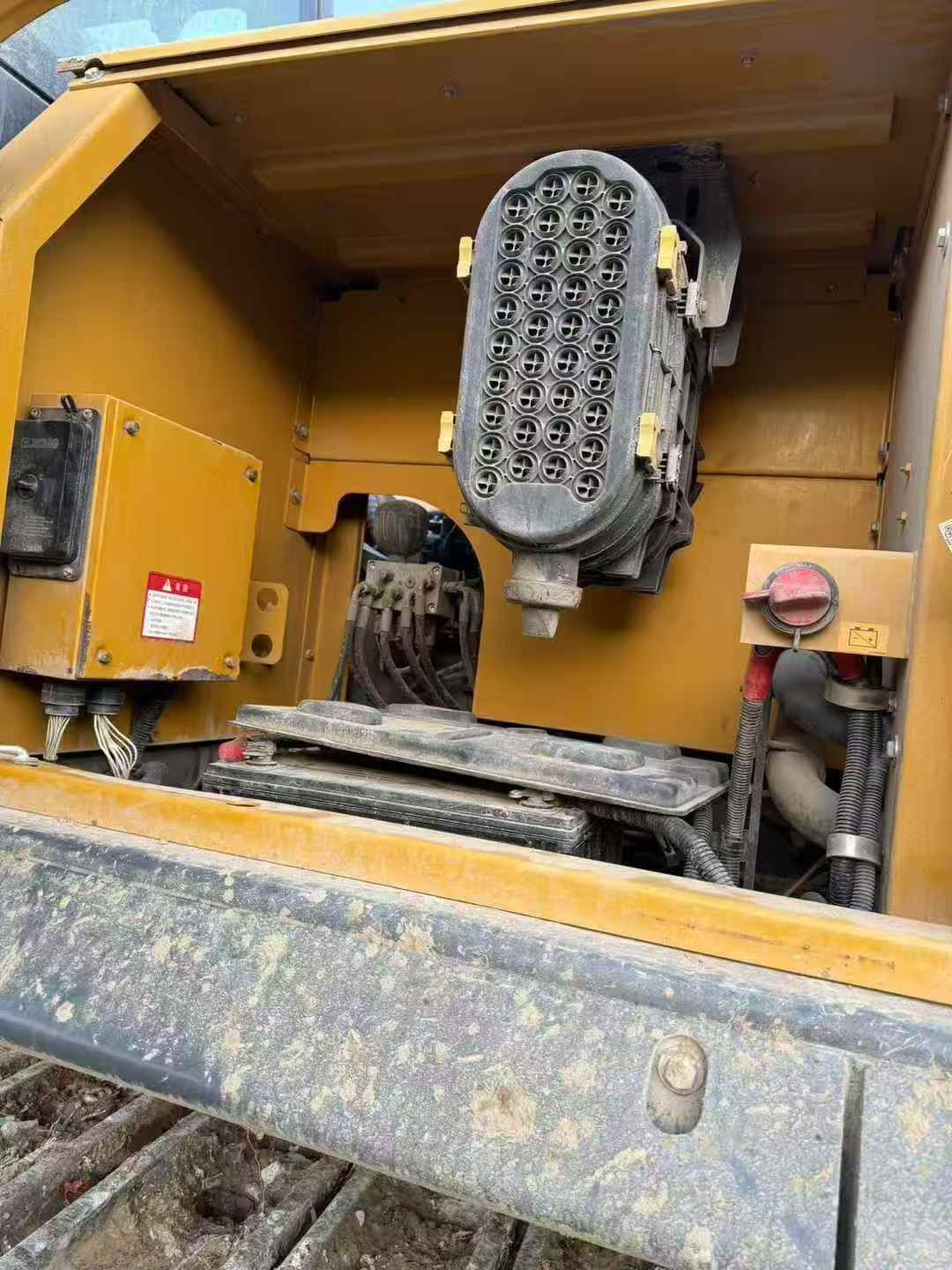 Used XCMG XE380K Excavator 2022 Model / 3