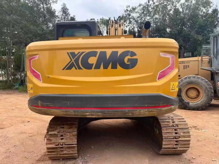 Buy XCMG XE135GA Used Excavator / 1