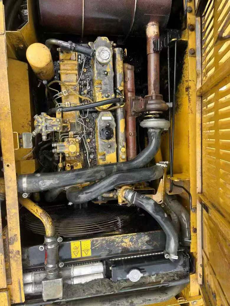 Used Caterpillar 320A Excavator 2016 Model / 4