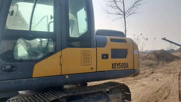 Buy XCMG XE135B Used Excavator / 1