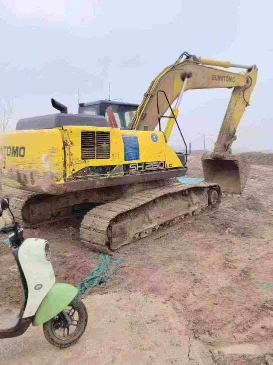 Buy Sumitomo S260 Used Excavator / 1