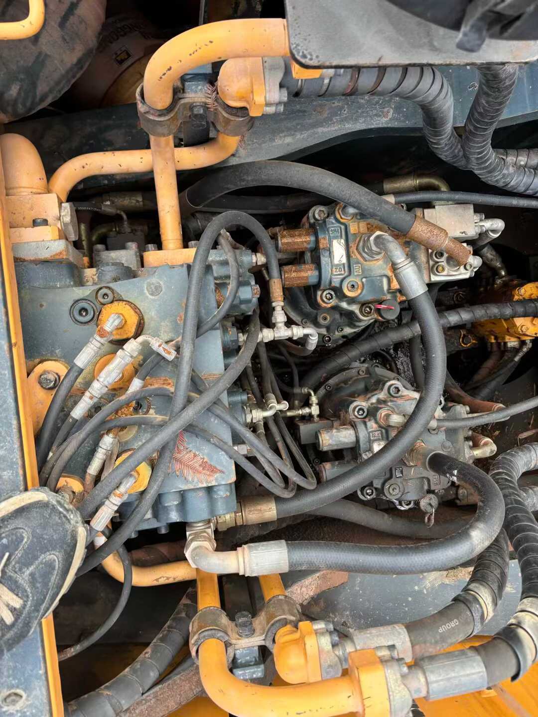 Used Hyundai R485LVS Excavator 2018 Model / 5