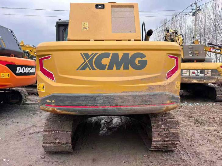 Buy XCMG XE135B Used Excavator / 1