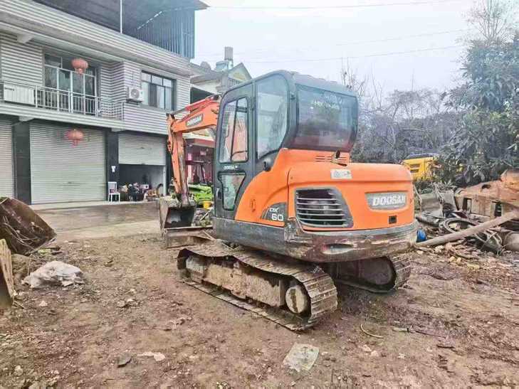 Buy Doosan DX60-9C Used Excavator / 1
