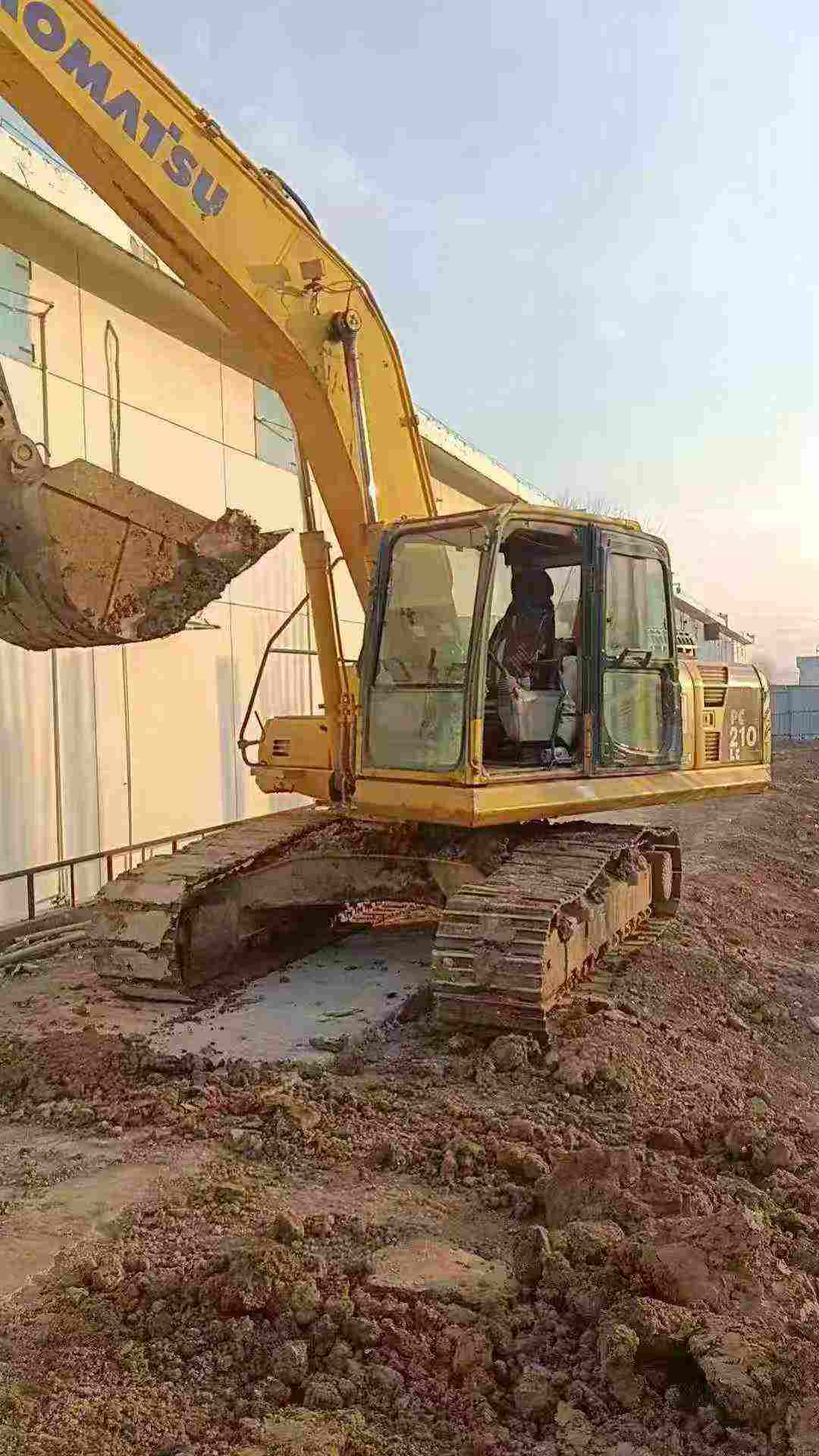 Used Komatsu PC210 Excavator 2015 Model / 2