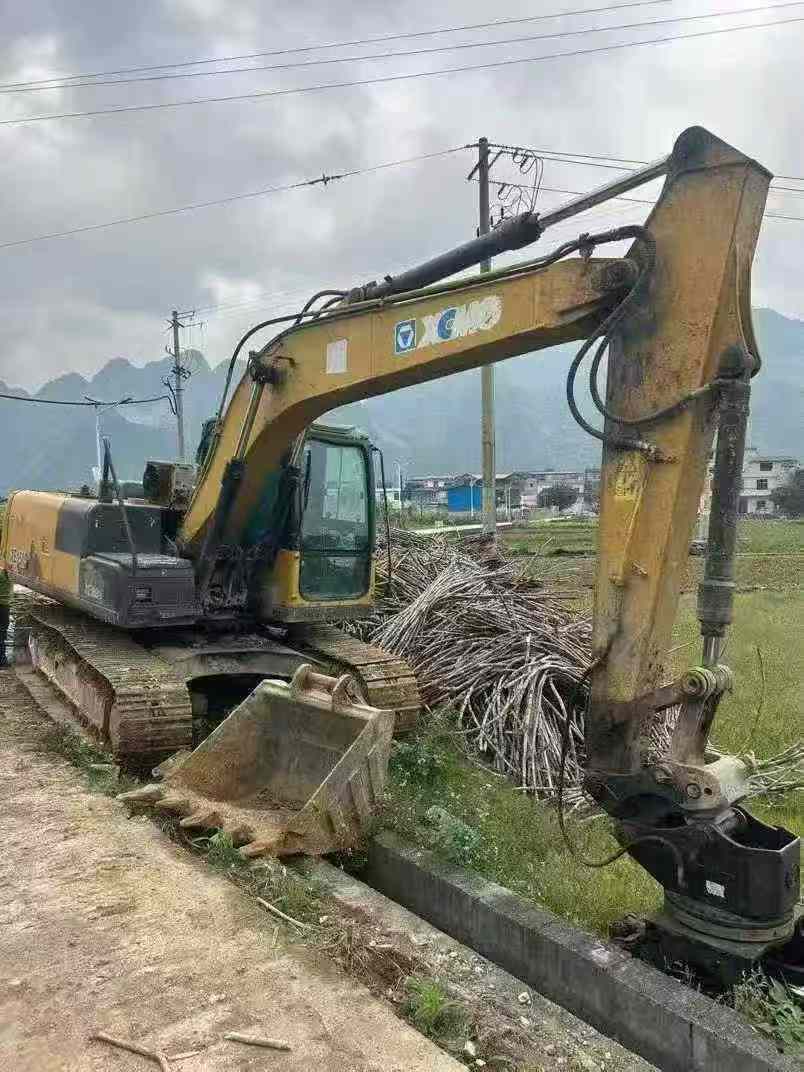 Used XCMG XE135B Excavator 2016 Model / 2