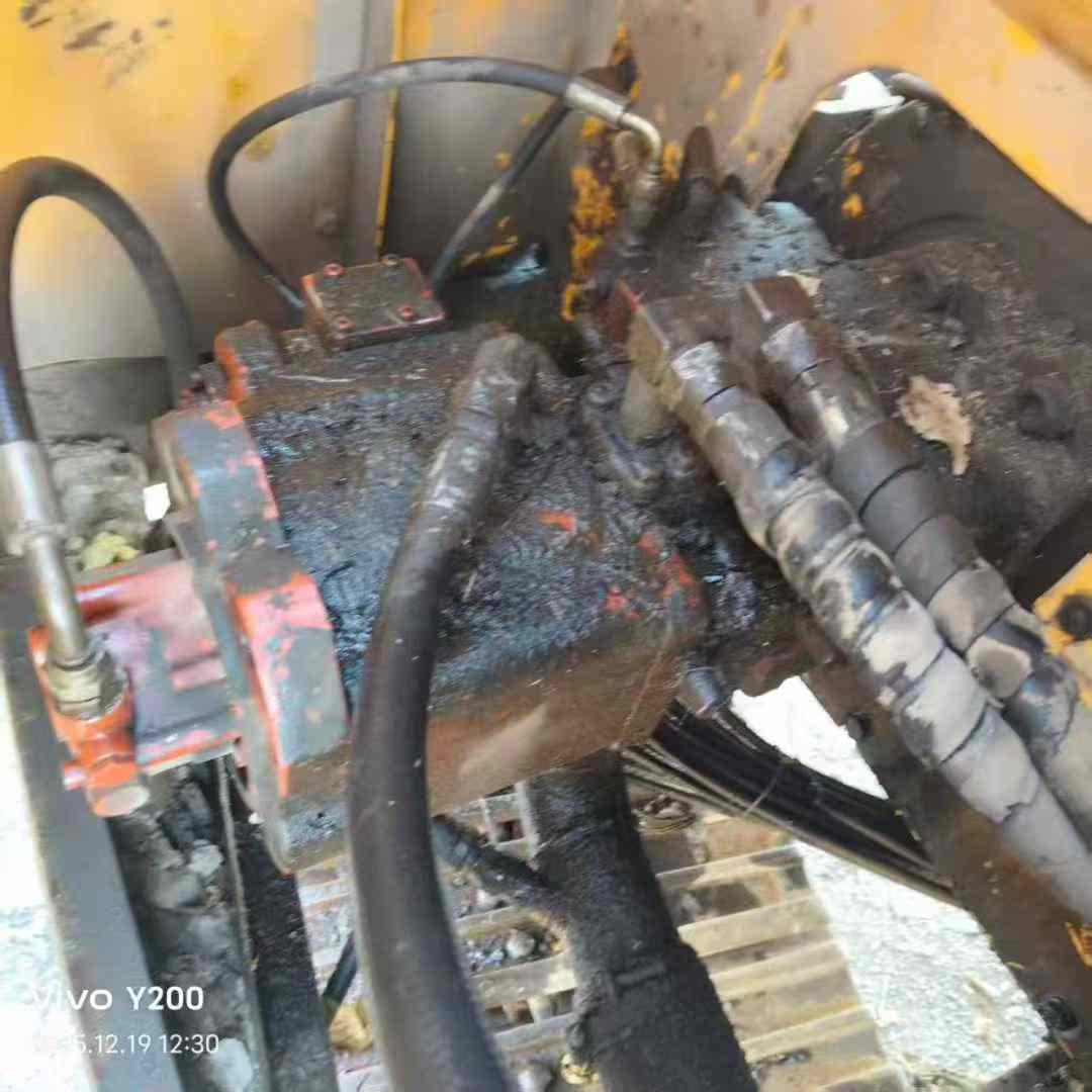 Used Hyundai R225-7 Excavator 2011 Model / 2