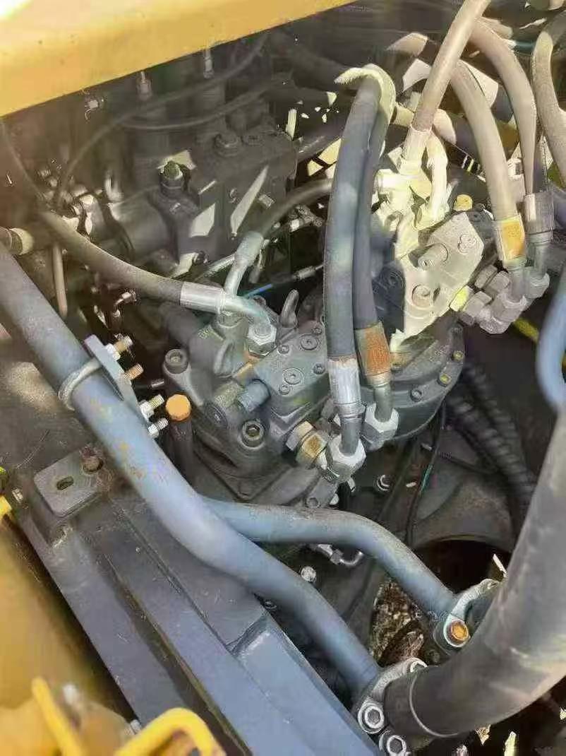 Used XCMG XE470 Excavator 2018 Model / 4