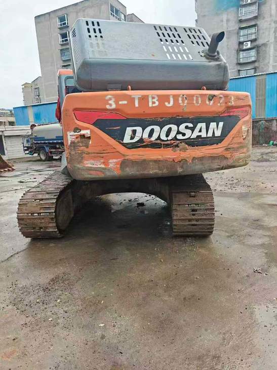 Buy Doosan DX260LC Used Excavator / 1