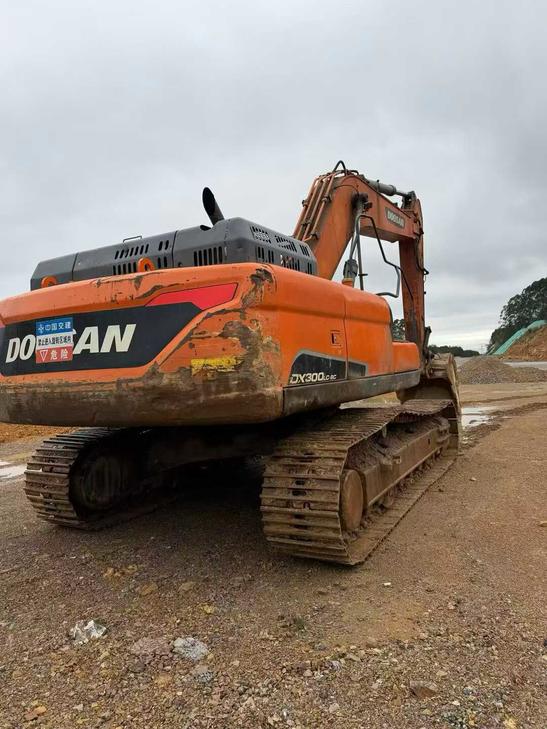 Buy Doosan DH300-5 Used Excavator / 1