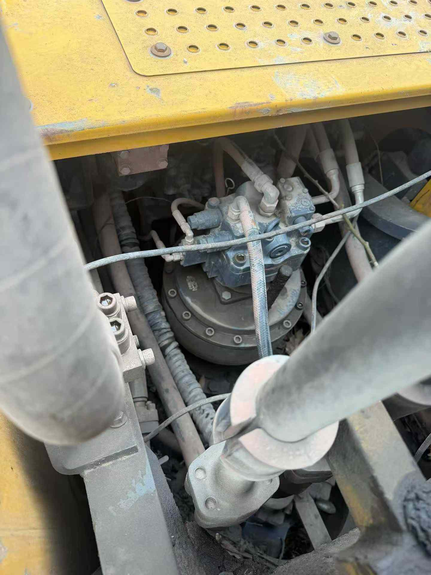 Used XCMG XE380K Excavator 2020 Model / 8