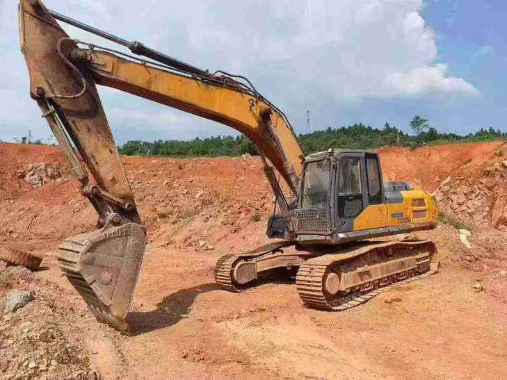 Buy XCMG XE270DK Used Excavator / 1