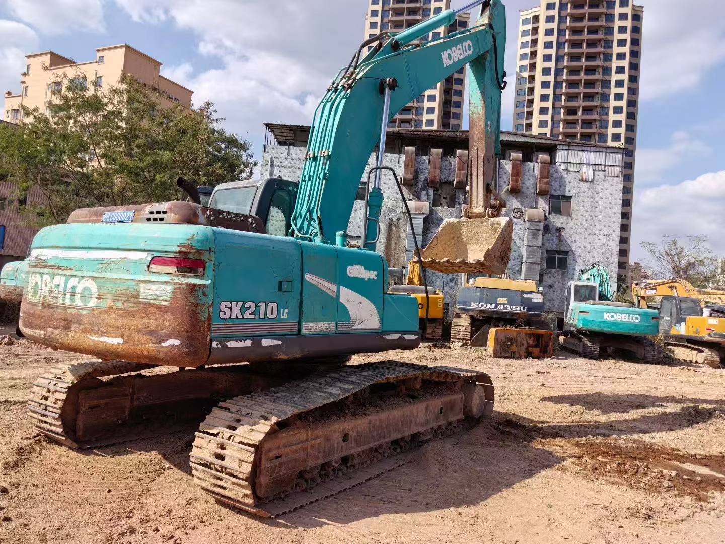 Used Kobelco SK210-6 Excavator 2016 Model / 2