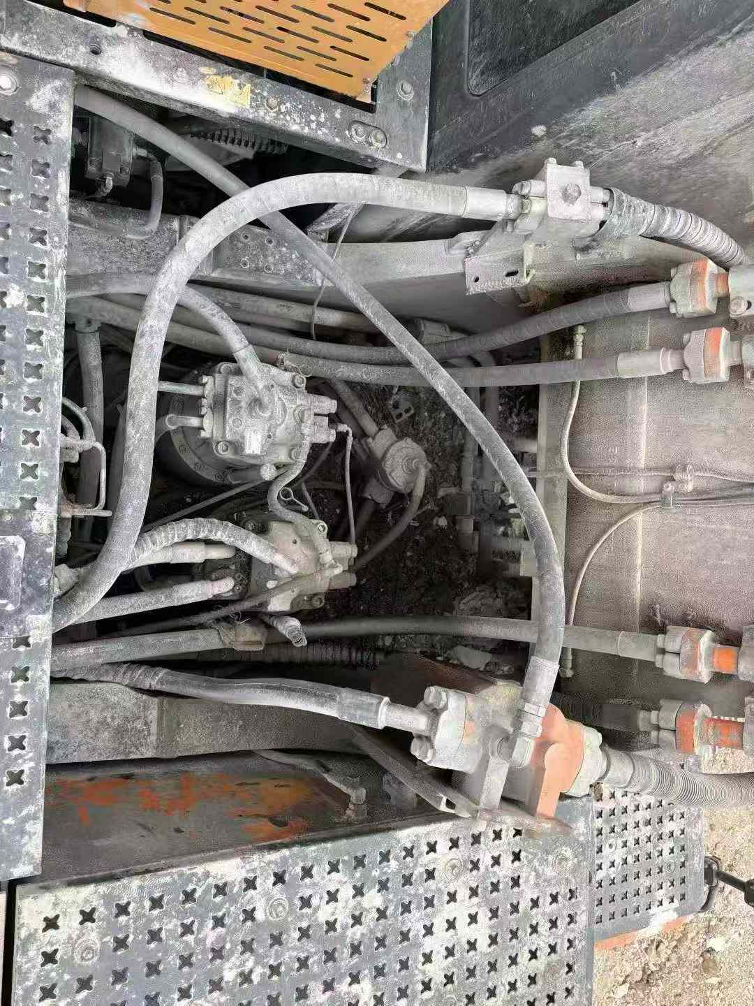 Used Doosan DX520LC Excavator 2017 Model / 4