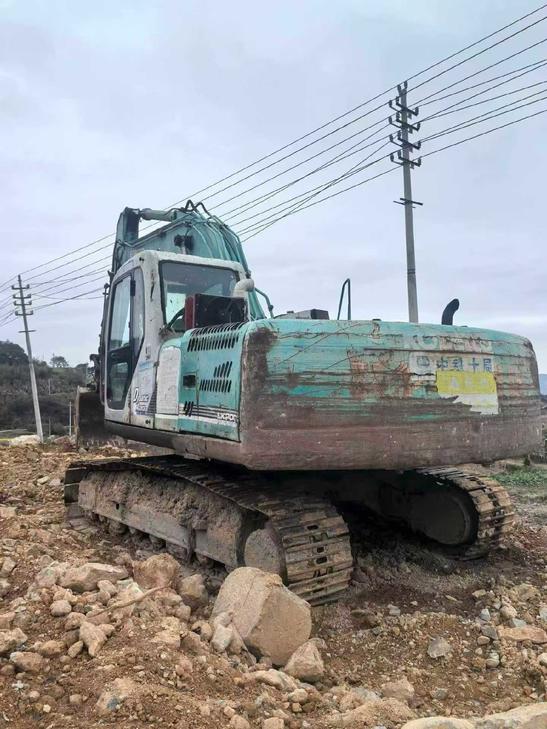 Buy Kobelco SK200-2 Used Excavator / 1