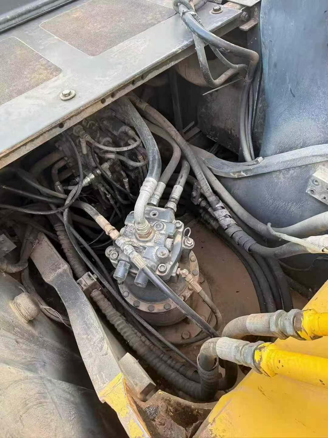 Used Sumitomo SH200A5 Excavator 2016 Model / 7