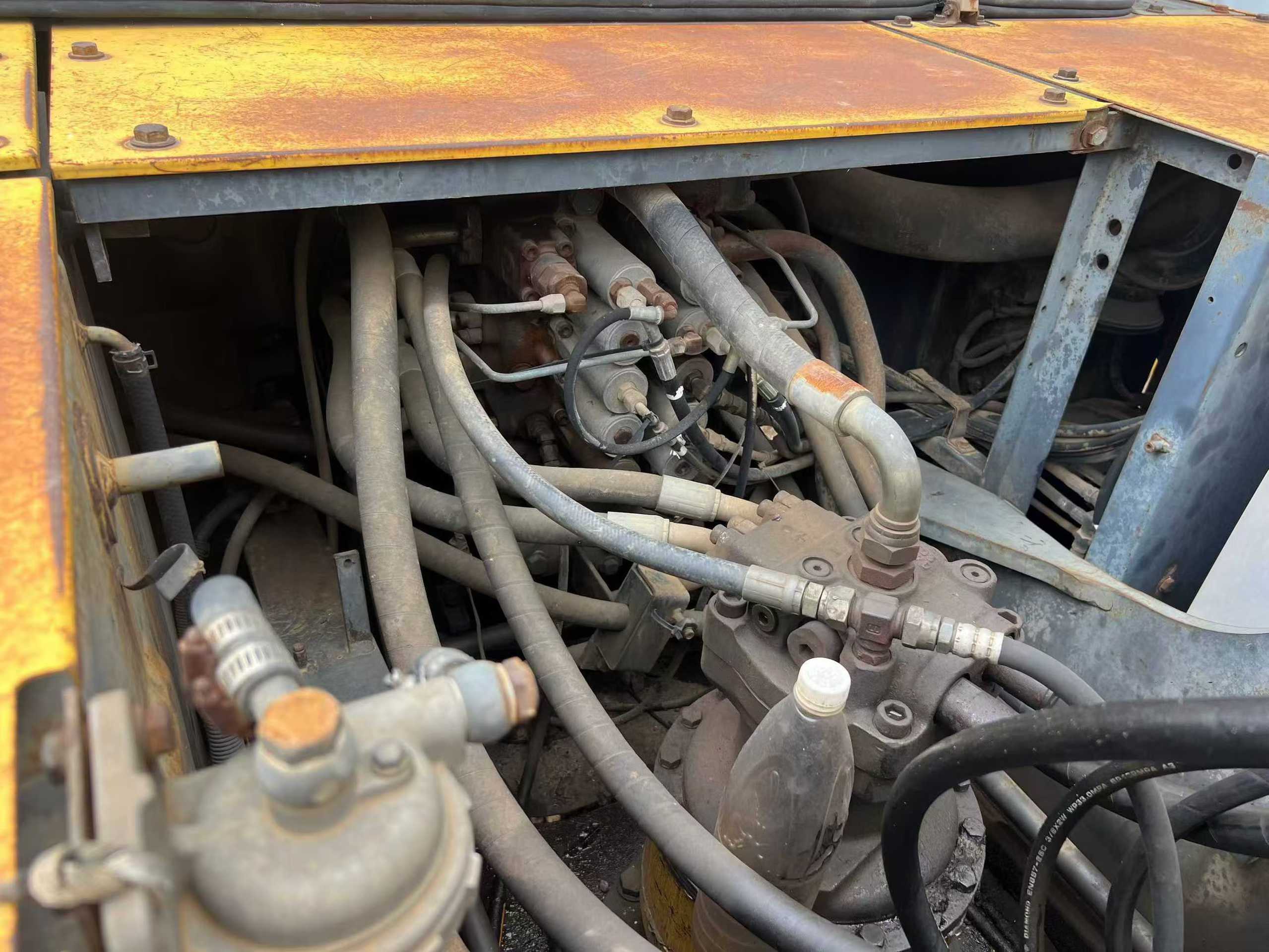 Used Sumitomo SH200-2 Excavator 2016 Model / 3