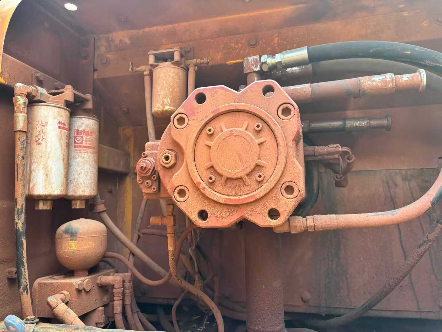 Used Hyundai R485LVS Excavator 2018 Model / 3