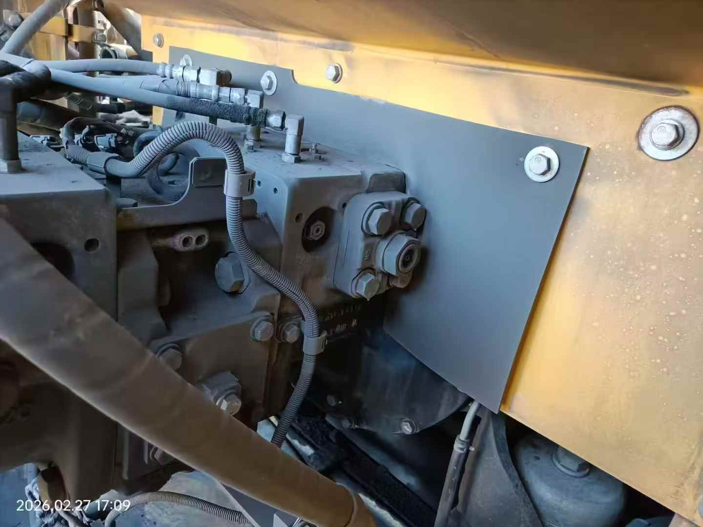 Used Komatsu WA500-3 Excavator 2016 Model / 3