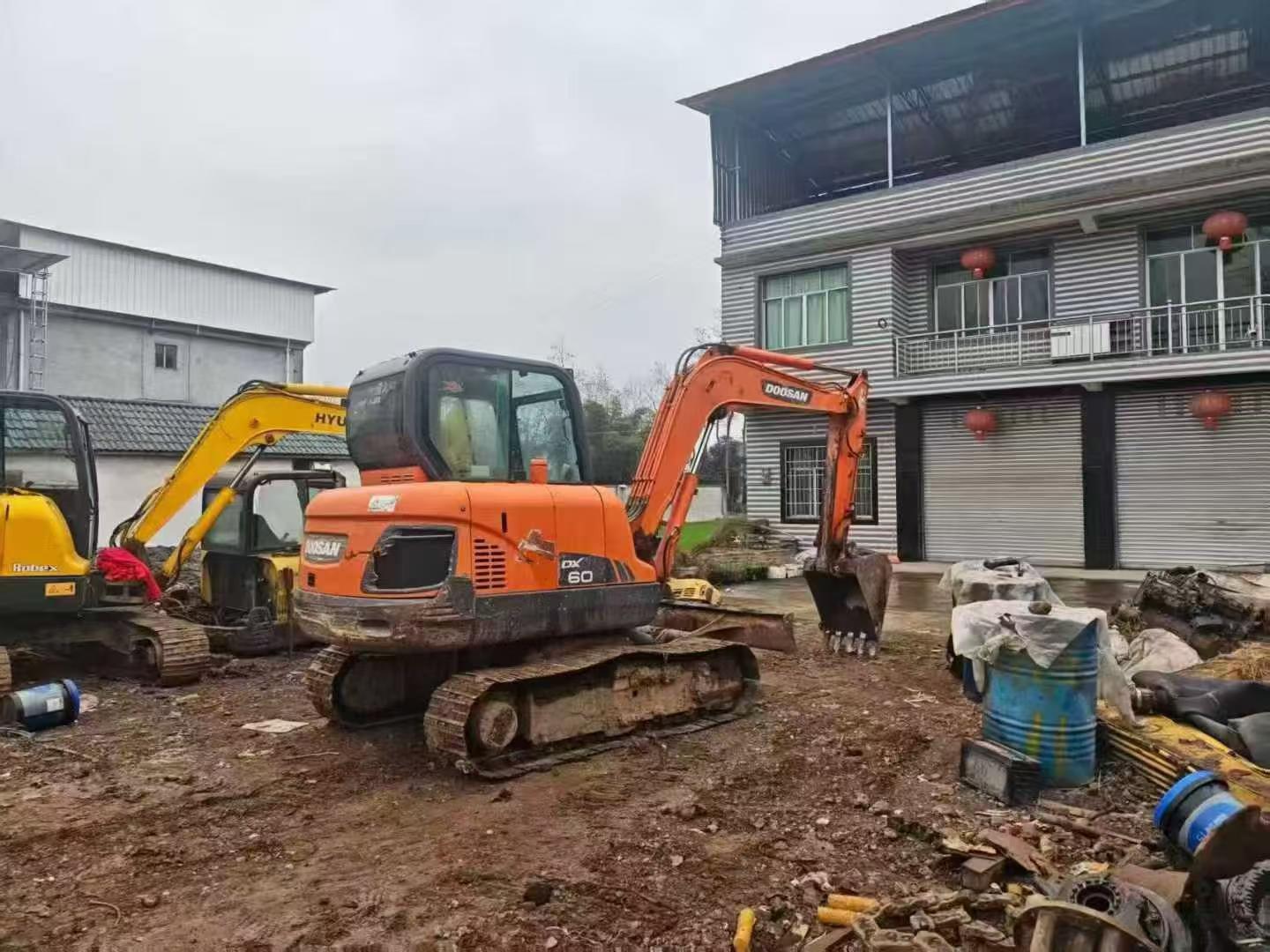 Used Doosan DX60-9 Excavator 2016 Model / 2