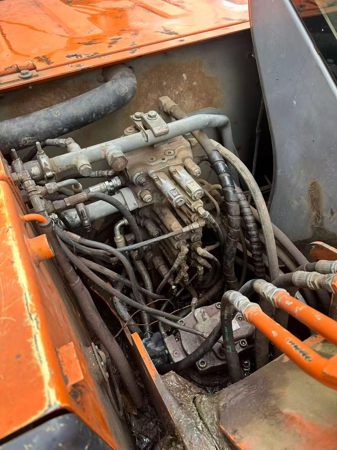 Used Hitachi EX70 Excavator 2016 Model / 8