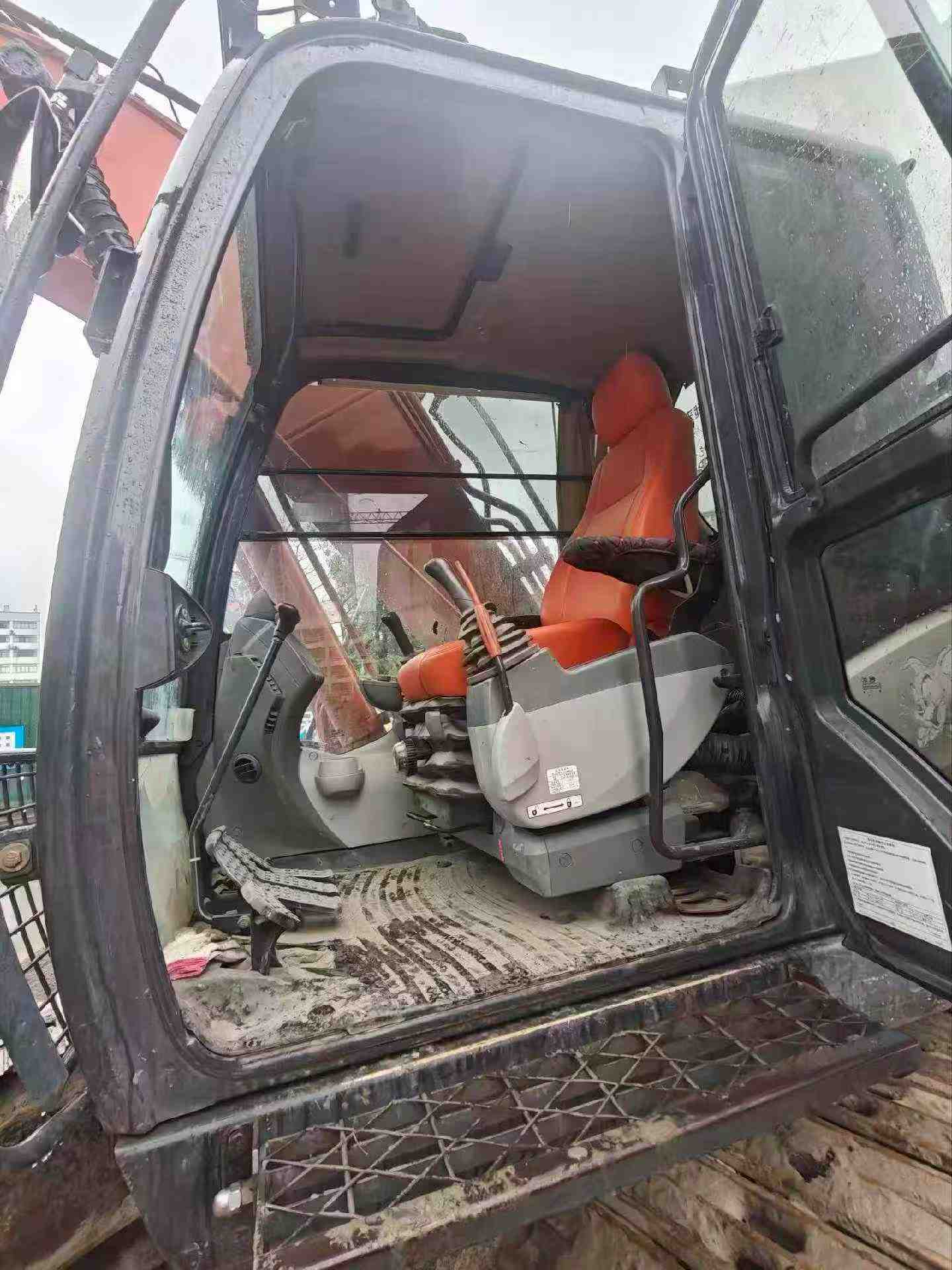 Used Hitachi EX200-5 Excavator 2021 Model / 6