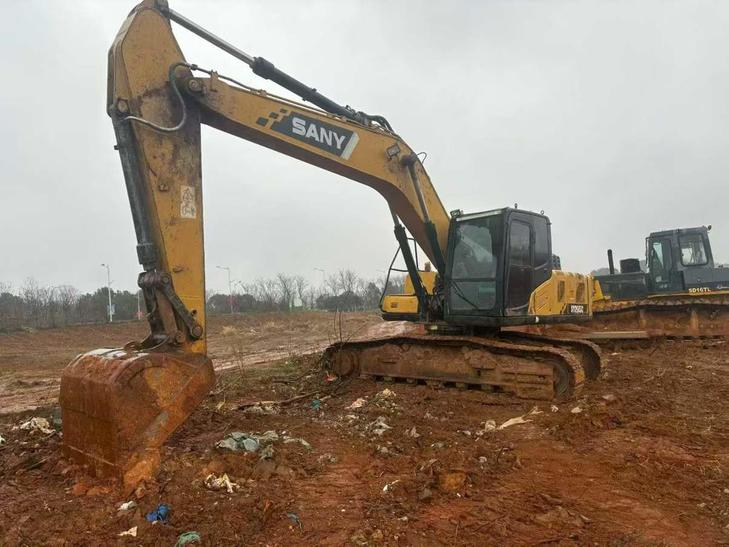Buy Sany SY205C Used Excavator / 1