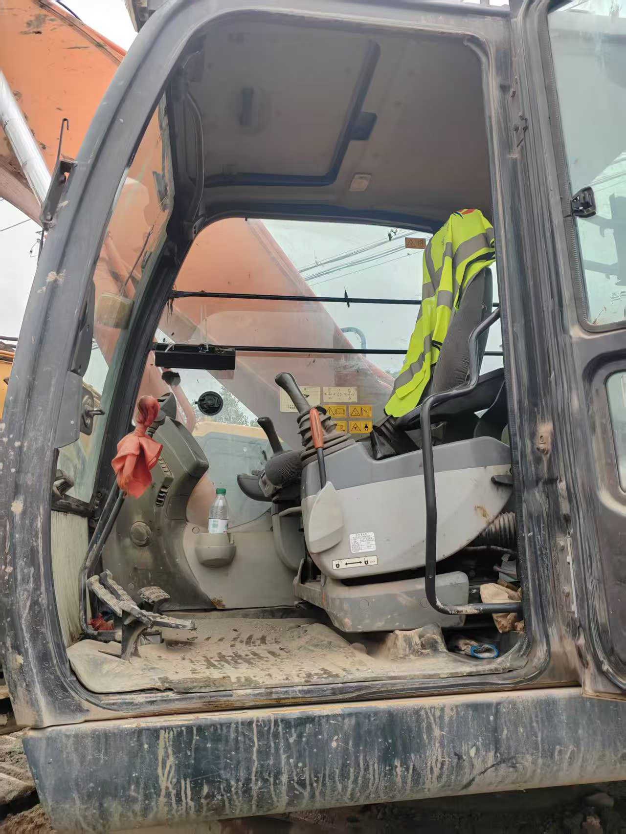 Used Hitachi EX300-5 Excavator 2018 Model / 8