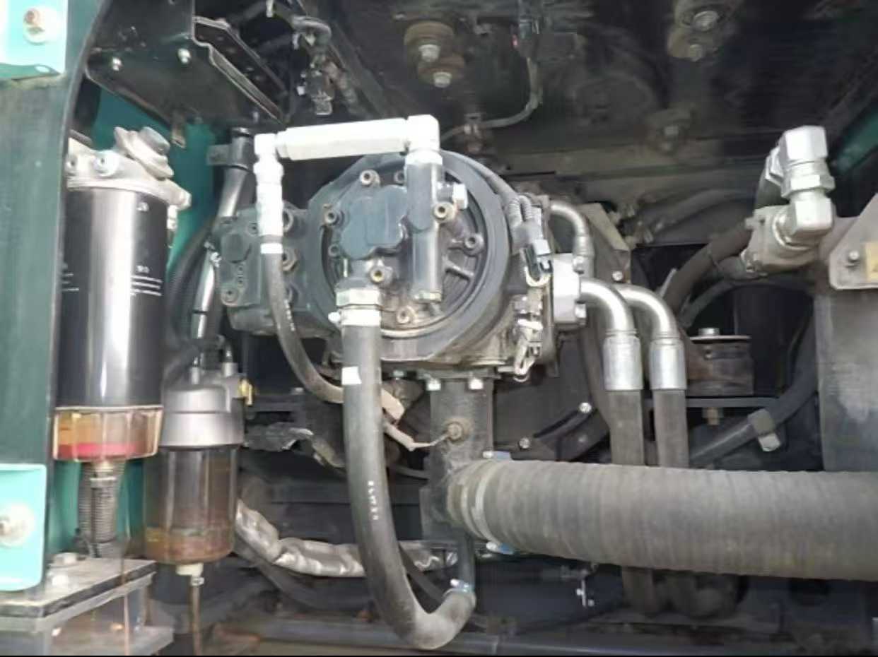 Used Kobelco SK200 Excavator 2017 Model / 6