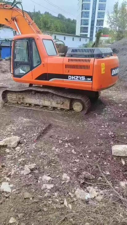 Buy Doosan DH215-9E Used Excavator / 1