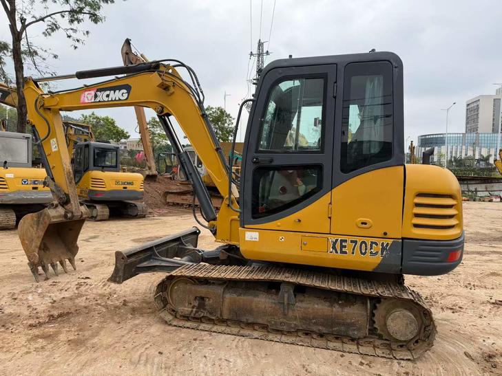 Buy XCMG XE60 Used Excavator / 1