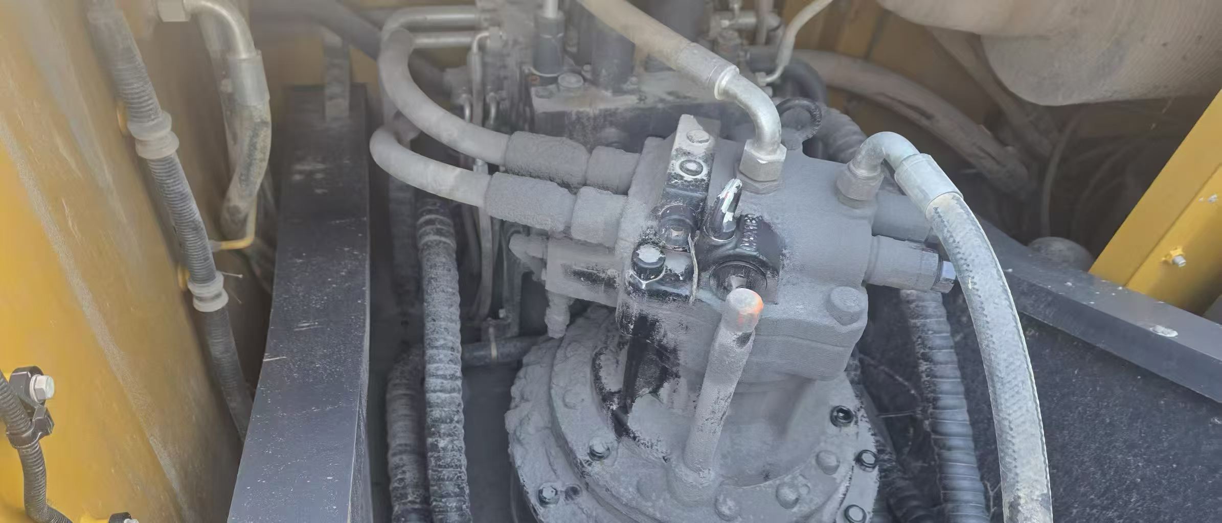 Used XCMG XE310DA Excavator 2022 Model / 3