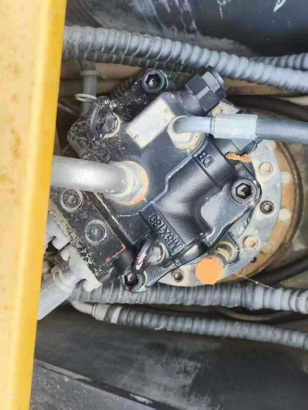 Used XCMG XE200 Excavator 2020 Model / 4