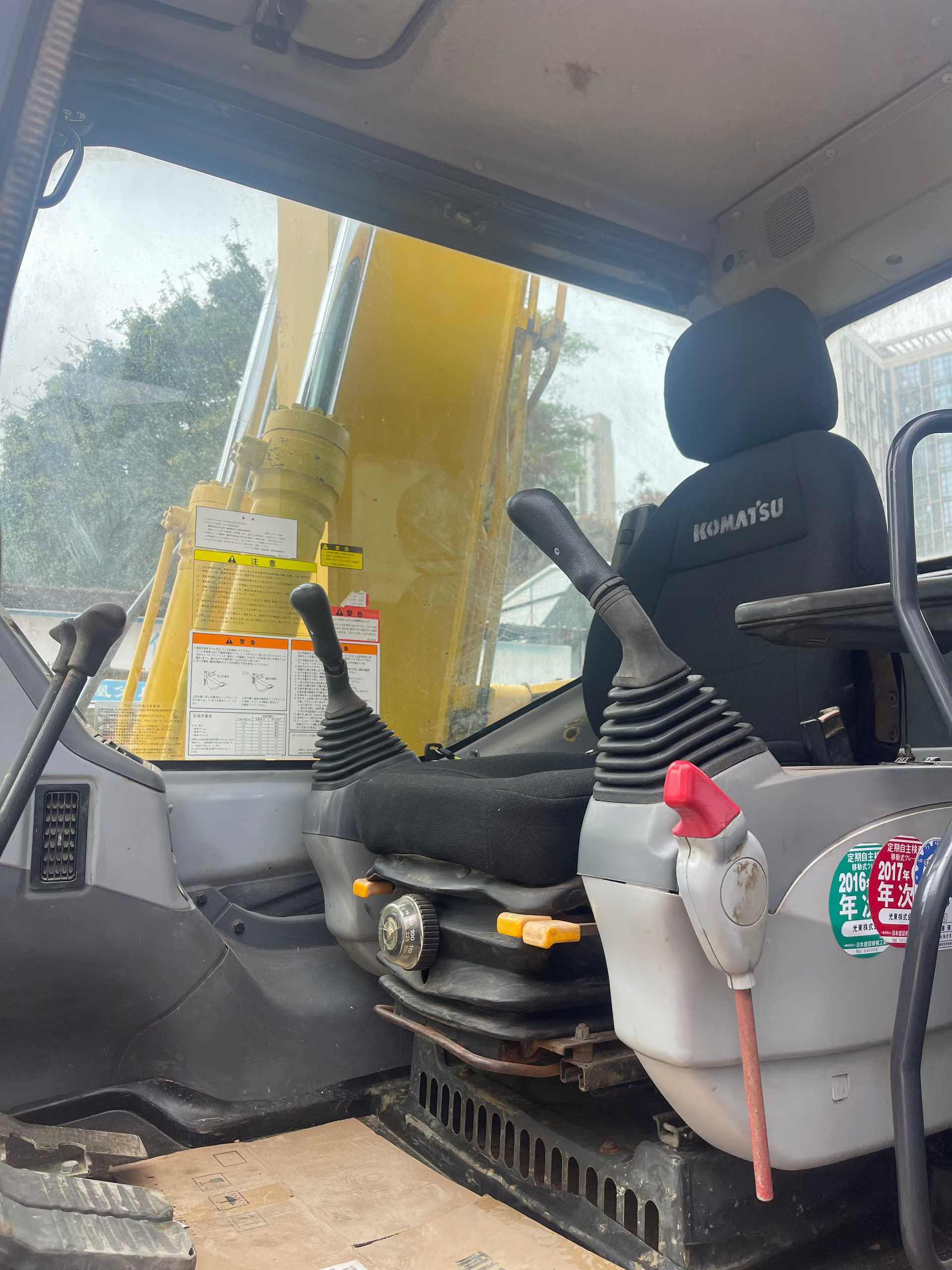 Used Komatsu PC130-7K Excavator 2016 Model / 3